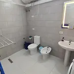 Apartman Taku House *