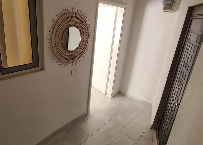 Apartment Taku House *