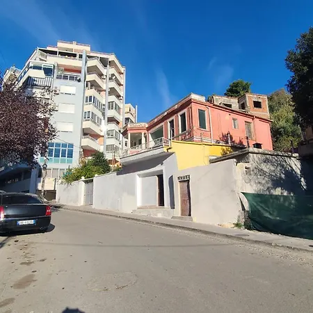 Taku House * Durrës